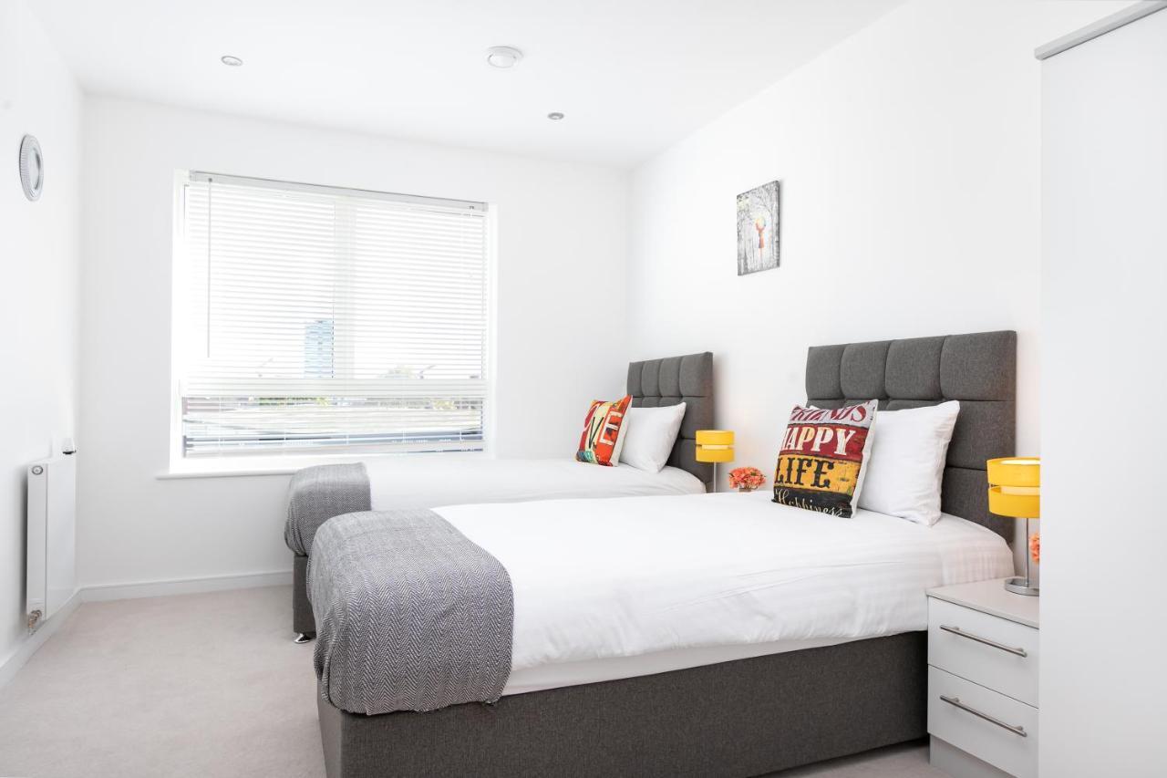 Skyvillion - Olympic View London Stratford Apartment Экстерьер фото