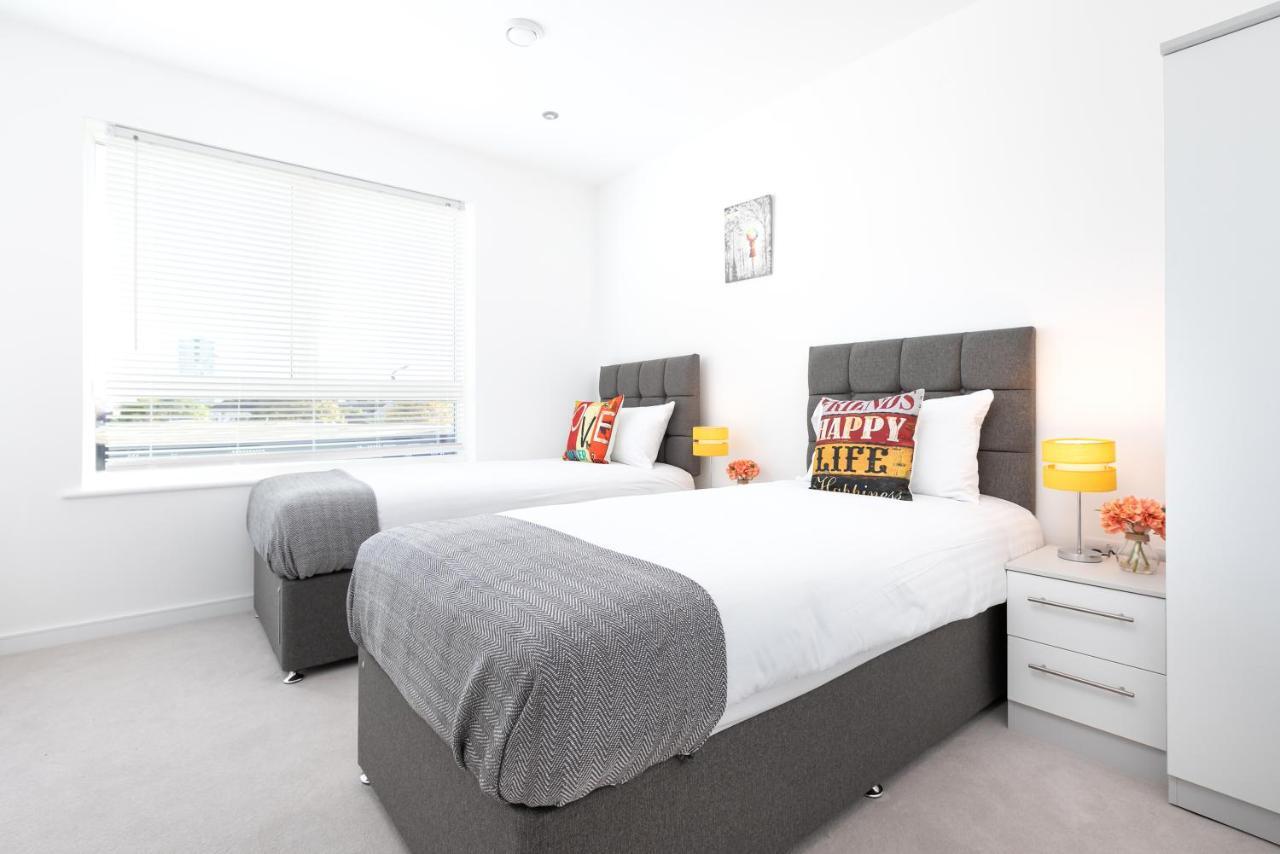 Skyvillion - Olympic View London Stratford Apartment Экстерьер фото