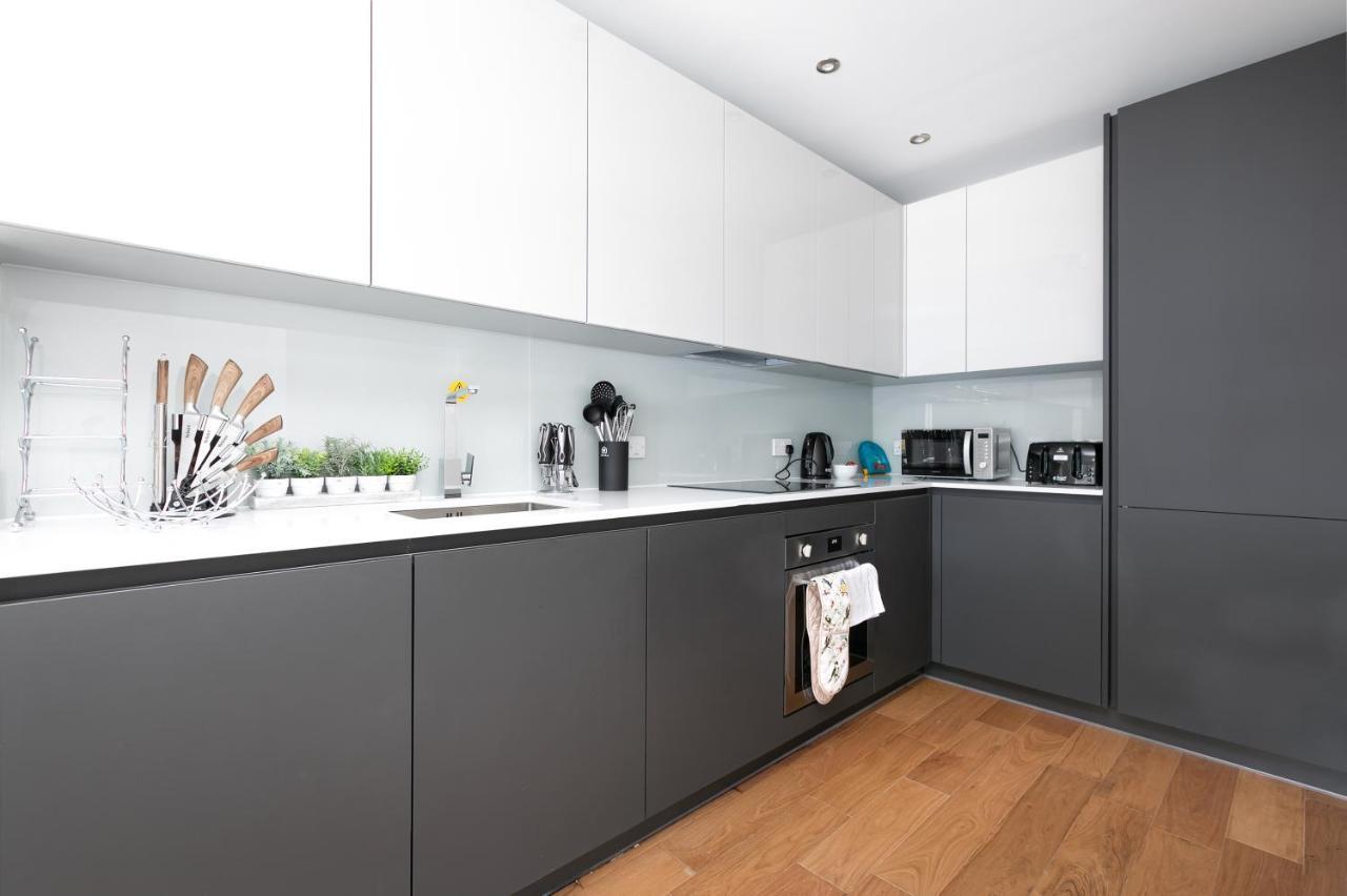 Skyvillion - Olympic View London Stratford Apartment Экстерьер фото