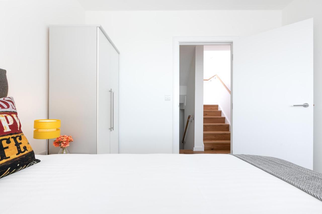 Skyvillion - Olympic View London Stratford Apartment Экстерьер фото